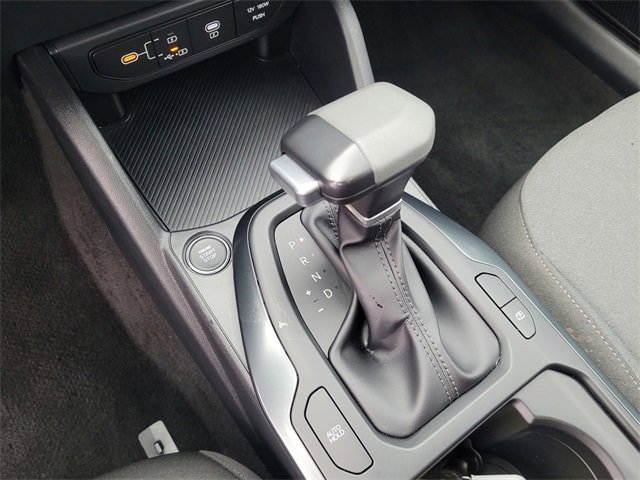 Used 2025 Kia K4 LXS image 14
