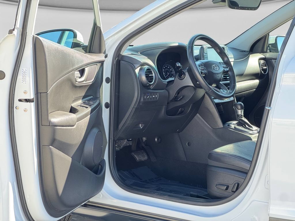 Used 2020 Hyundai Kona Ultimate FWD image 8