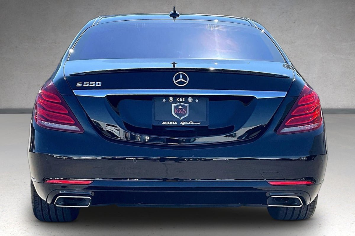 Used 2015 Mercedes-Benz S 550 Sedan image 4