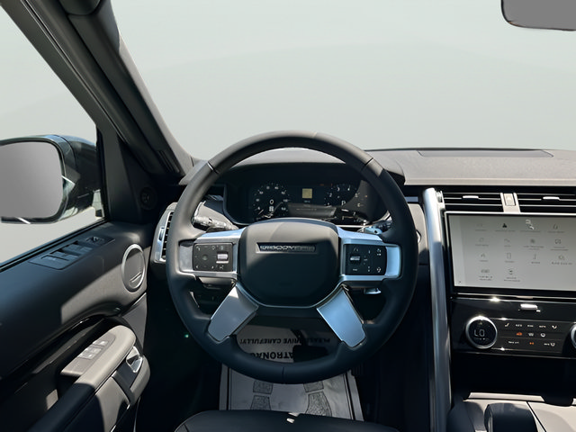 Certified 2025 Land Rover Discovery S AWD/4WD image 13