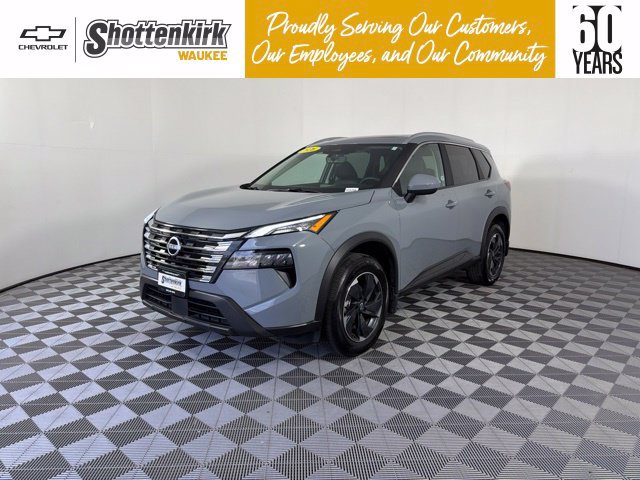 Used 2026 Nissan Rogue SV w/ SV Premium Package