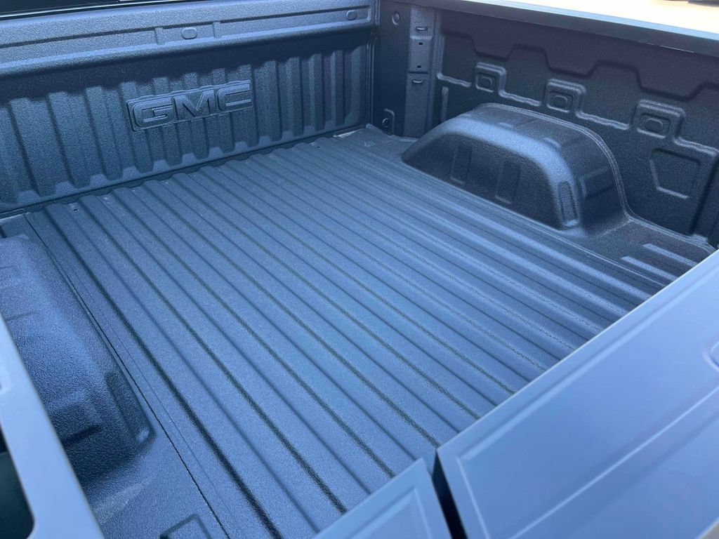 New 2026 GMC Sierra 1500 SLT w/ SLT Premium Plus Package AWD/4WD image 11