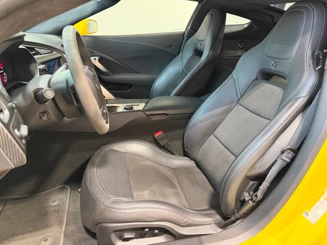 Used 2018 Chevrolet Corvette Z06 RWD image 22