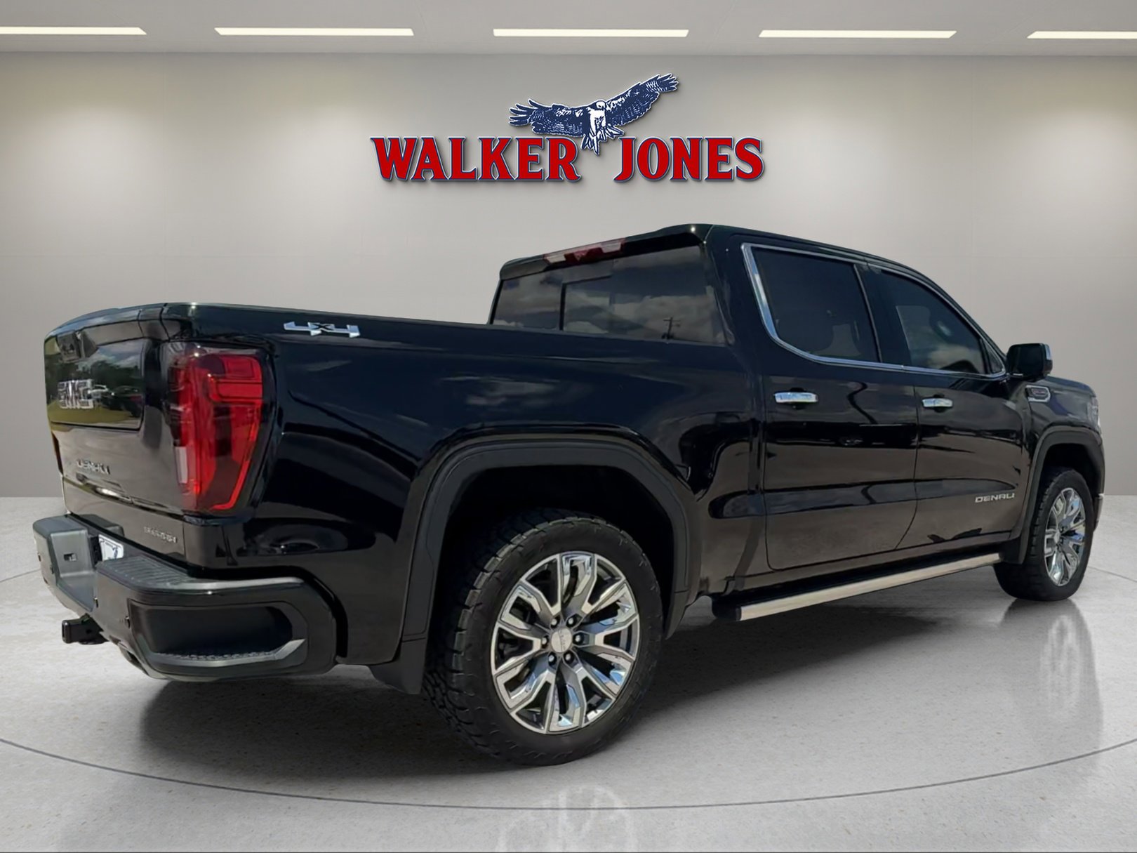 Used 2024 GMC Sierra 1500 Denali w/ Denali Reserve Package image 3