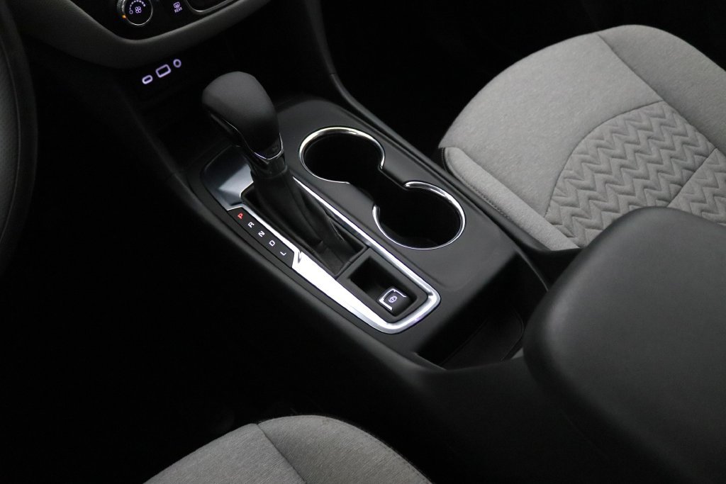 Used 2024 Chevrolet Equinox LS w/ LS Convenience Package FWD image 25