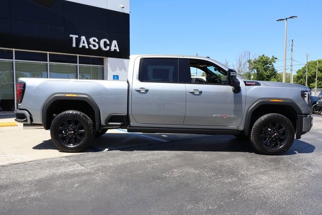 New 2026 GMC Sierra 2500 AT4 w/ AT4 Premium Plus Package image 9