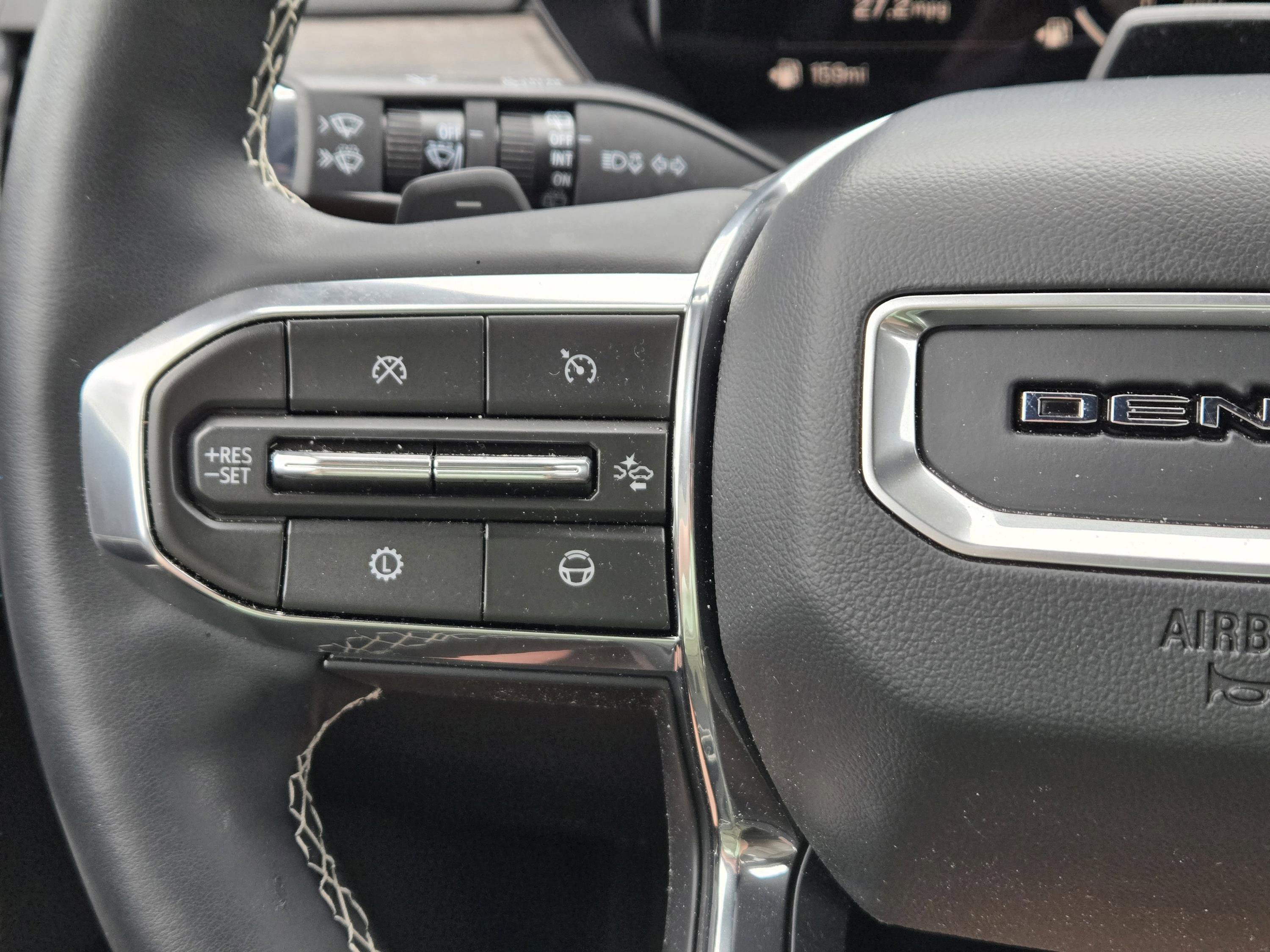 Used 2026 GMC Acadia Denali Ultimate FWD image 24