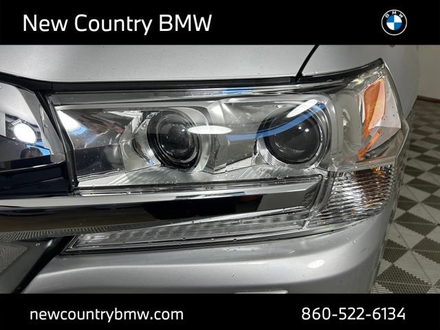 Used 2016 Toyota Land Cruiser AWD/4WD image 30
