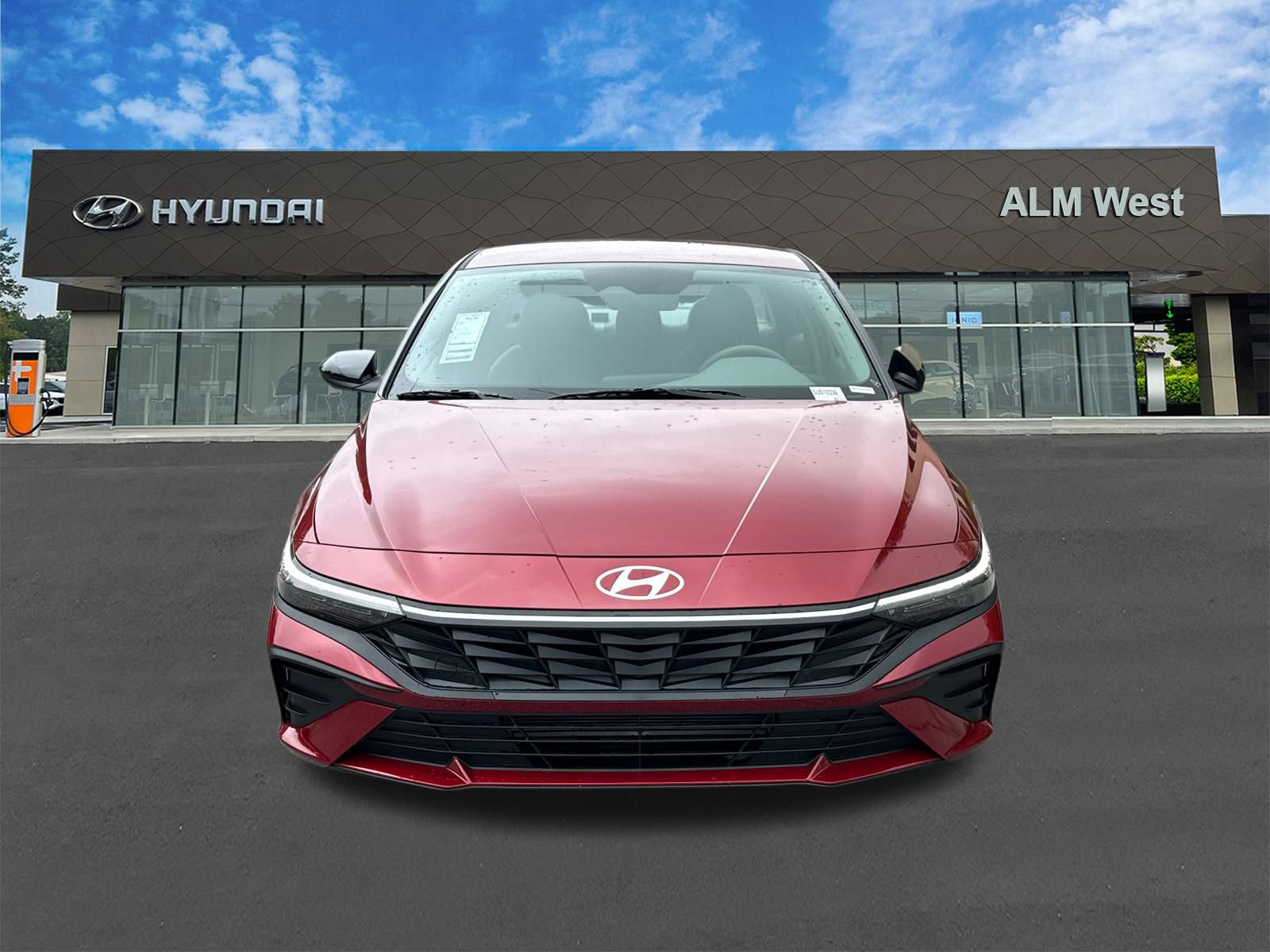 Used 2025 Hyundai Elantra Sport FWD image 2