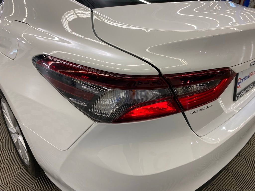 Used 2024 Toyota Camry LE image 10