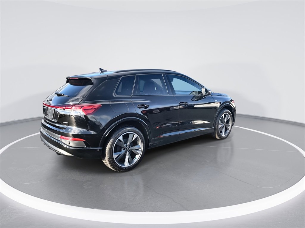 Used 2024 Audi Q4 e-tron Premium Plus image 8