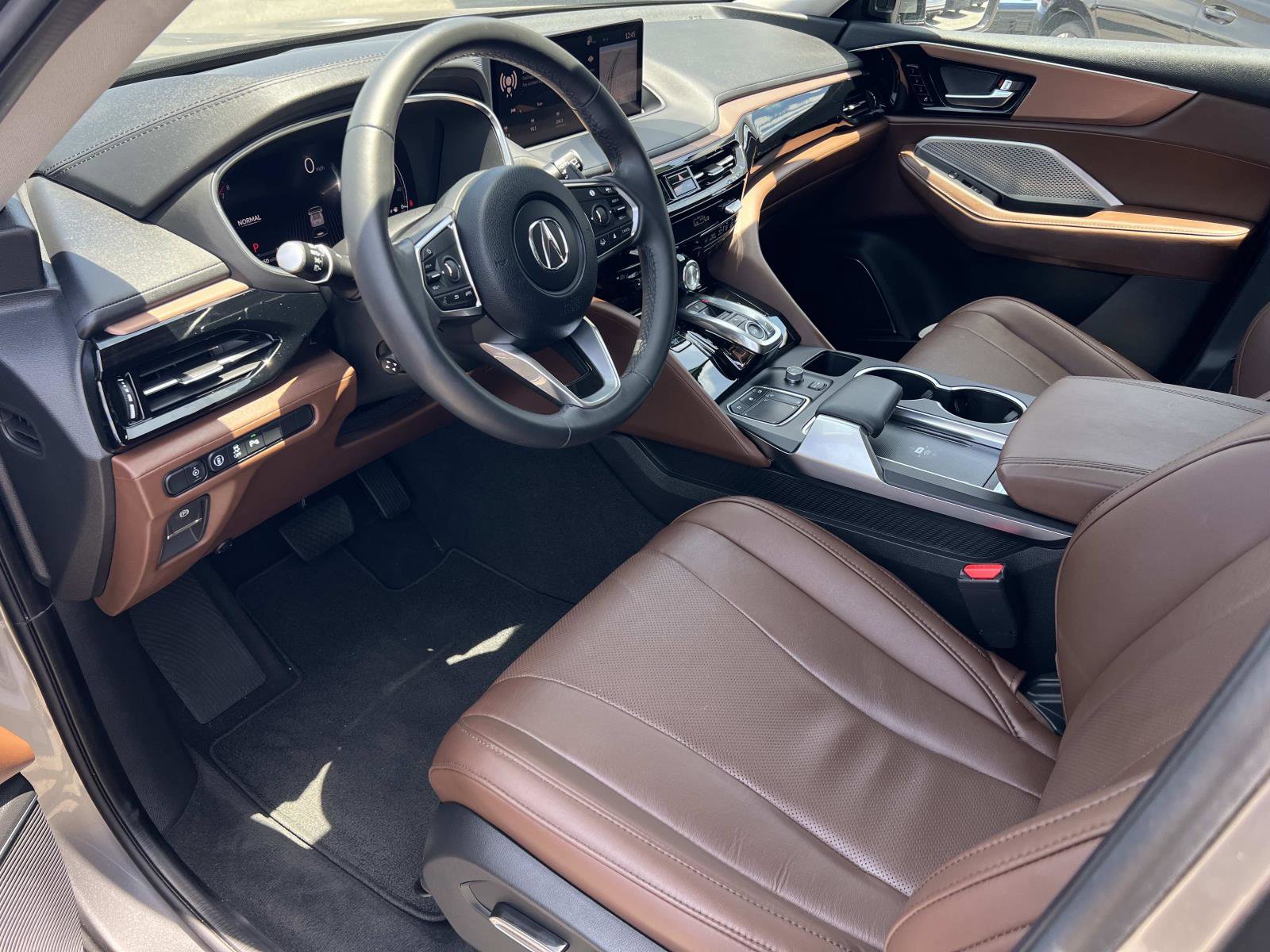 Used 2024 Acura MDX FWD w/ Technology Package image 5
