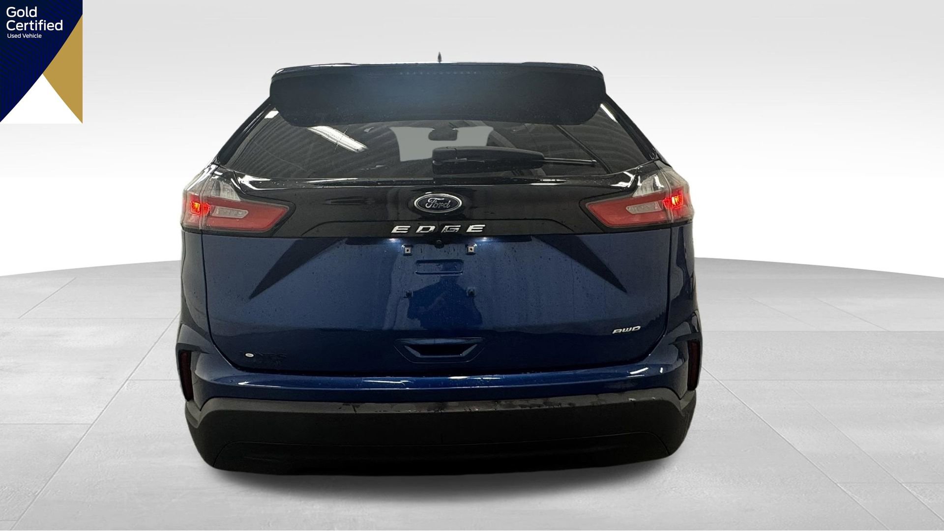 Used 2022 Ford Edge SE image 16