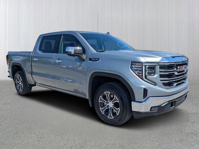 Used 2025 GMC Sierra 1500 SLT RWD image 1