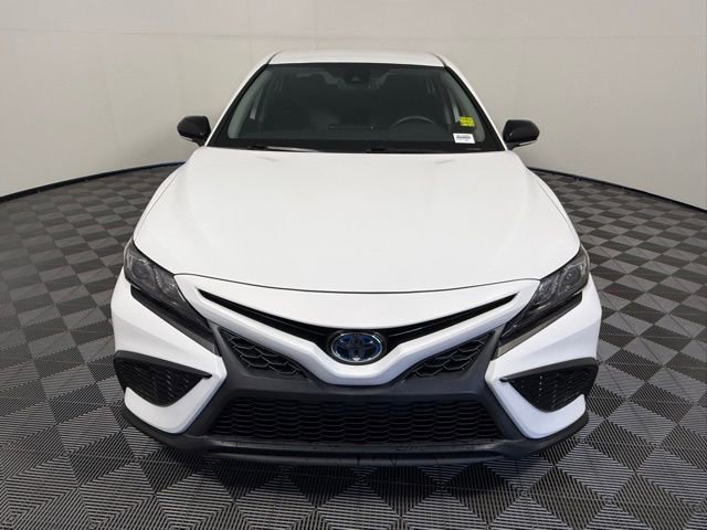 Used 2022 Toyota Camry SE image 9