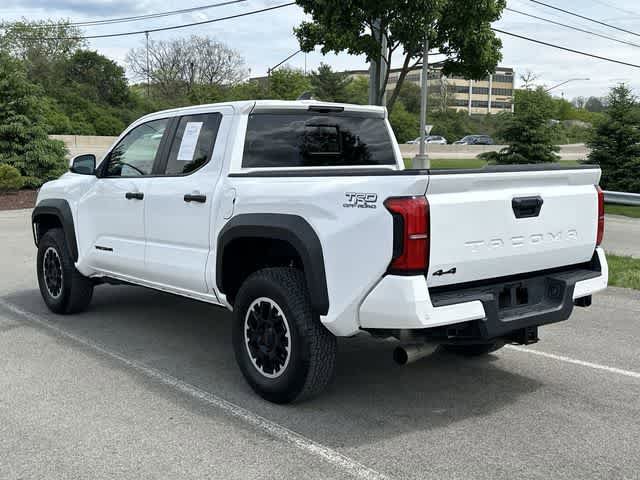Used 2024 Toyota Tacoma TRD Off-Road w/ TRD Off Road Upgrade Package AWD/4WD image 28