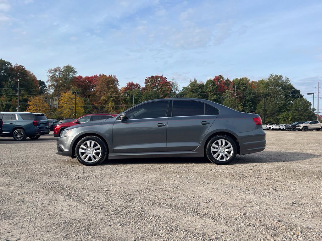 Used 2013 Volkswagen Jetta SE FWD image 16