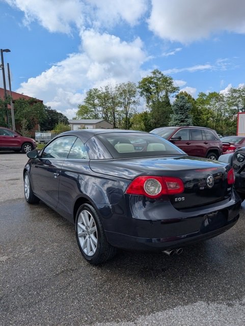 Used 2010 Volkswagen Eos Komfort image 4