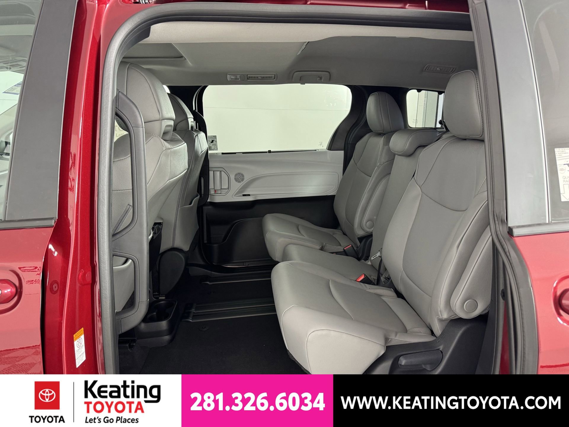 New 2026 Toyota Sienna XLE FWD image 6