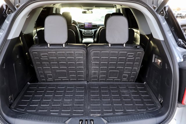 Certified 2022 Ford Explorer XLT w/ Equipment Group 202A image 23