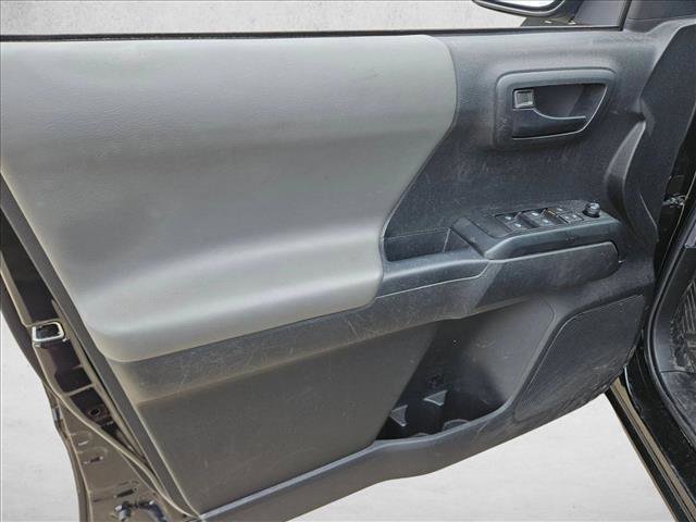 Used 2022 Toyota Tacoma SR image 13