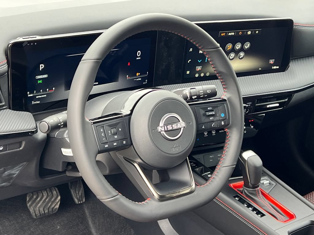 New 2026 Nissan Kicks SR w/ Cold Weather Package AWD/4WD image 10