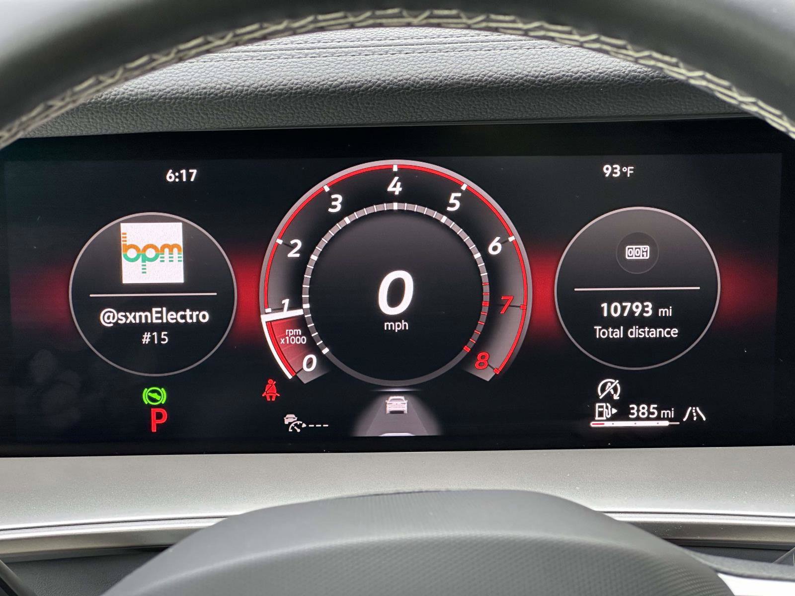 Certified 2025 Volkswagen Tiguan SE AWD/4WD image 25