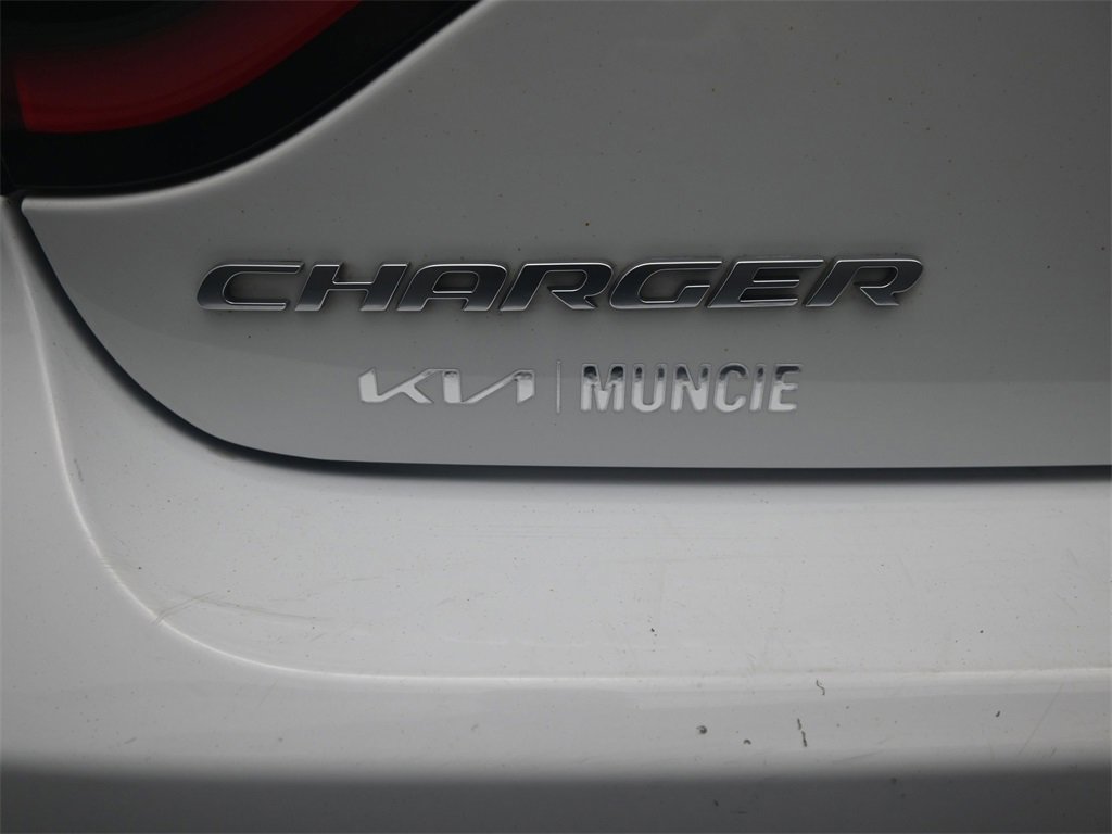 Used 2022 Dodge Charger SXT image 10