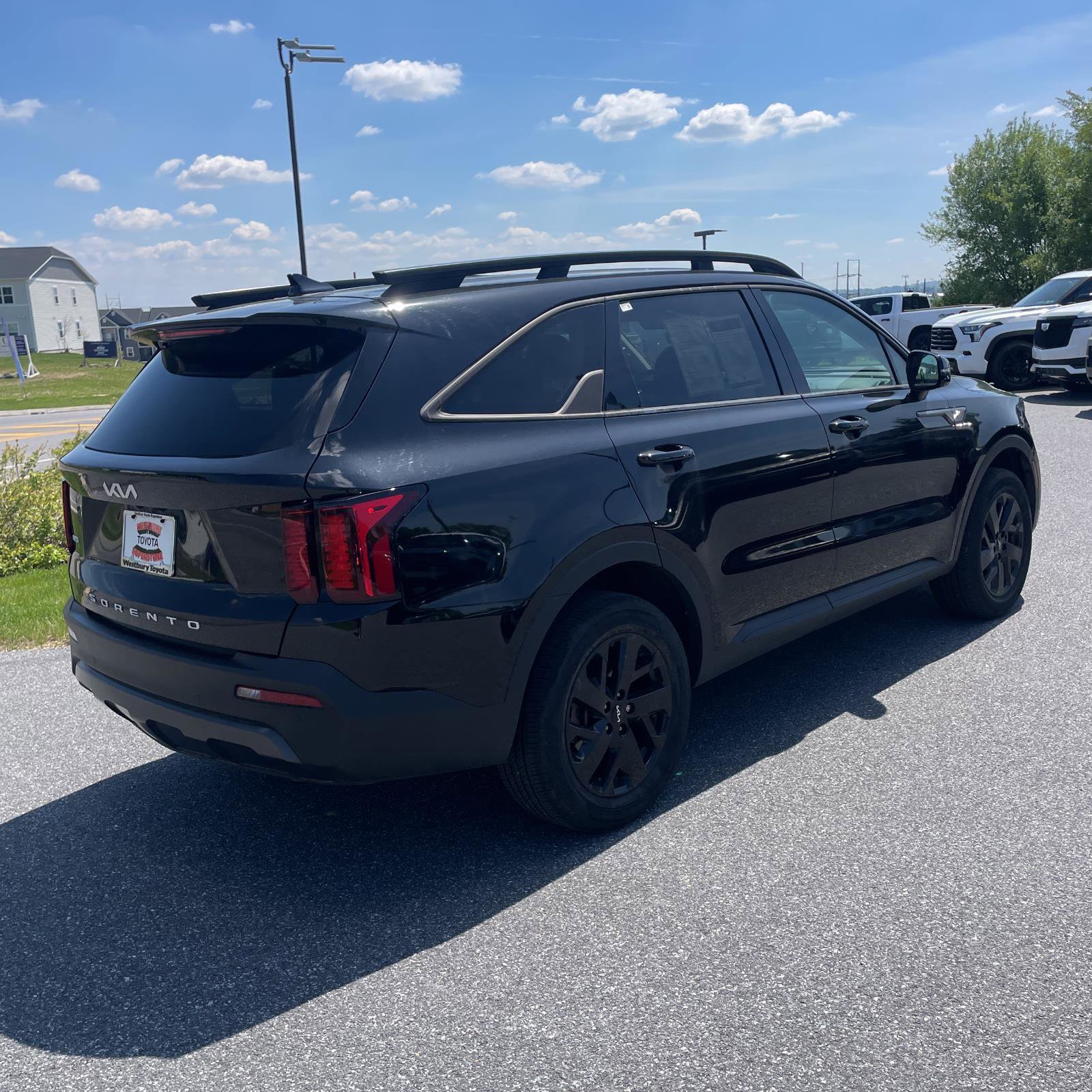 Used 2022 Kia Sorento S AWD/4WD image 4