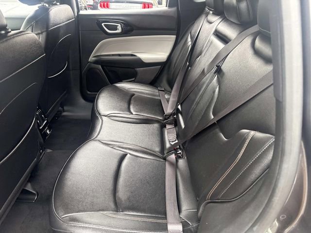 Used 2024 Jeep Compass Limited image 18