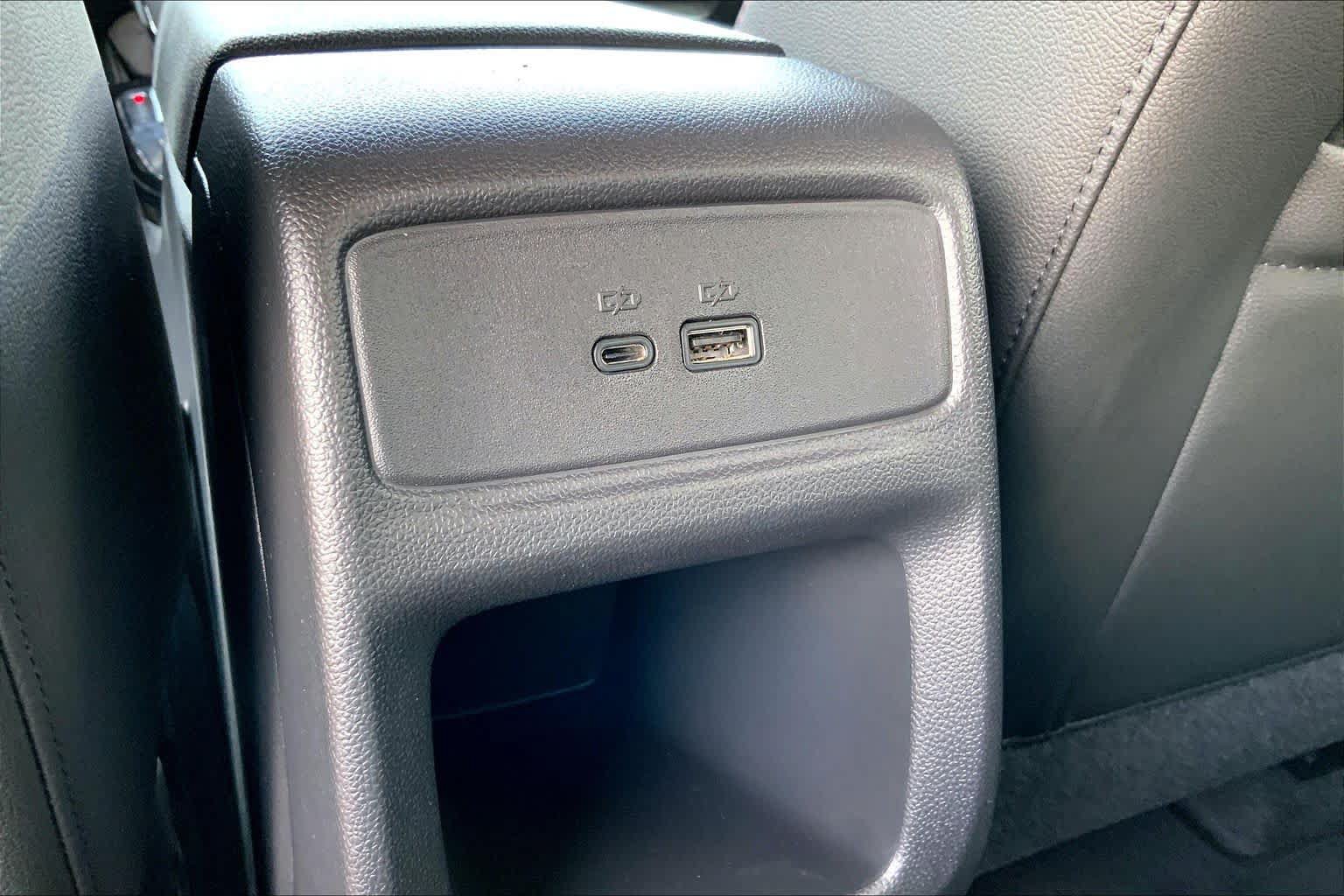 Used 2025 Chevrolet Trax RS w/ Driver Confidence Package FWD image 35