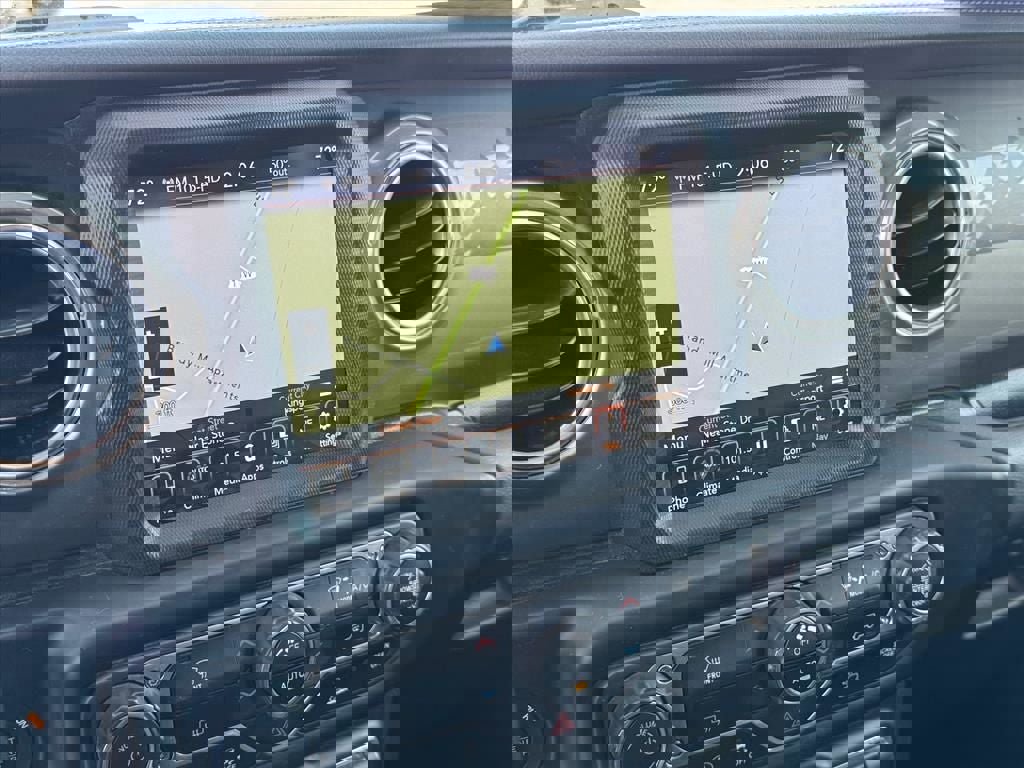 Used 2022 Jeep Gladiator Overland w/ Trailer Tow Package image 27