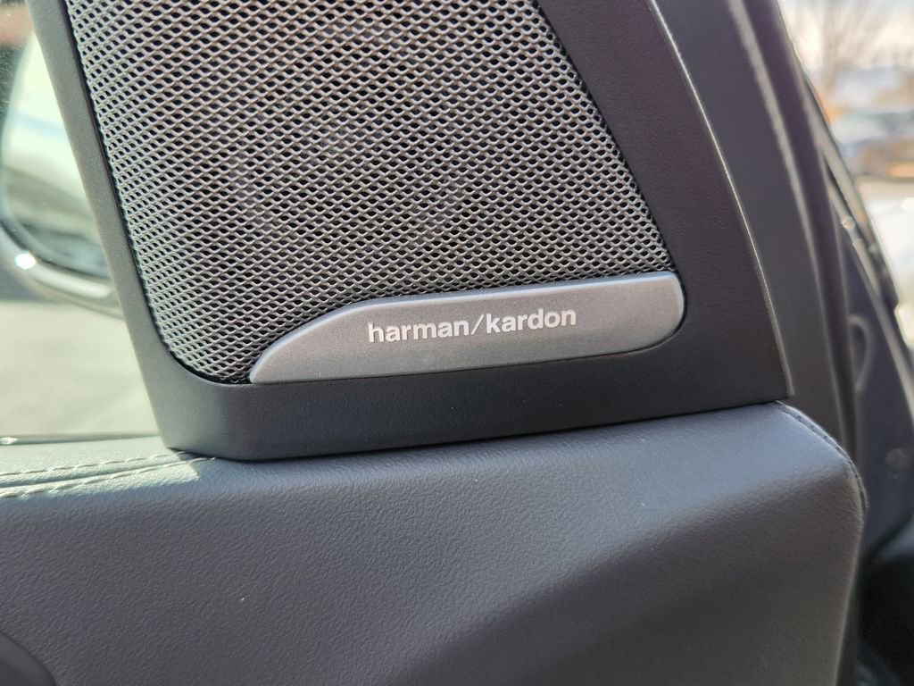 New 2026 BMW X5 M60i image 17