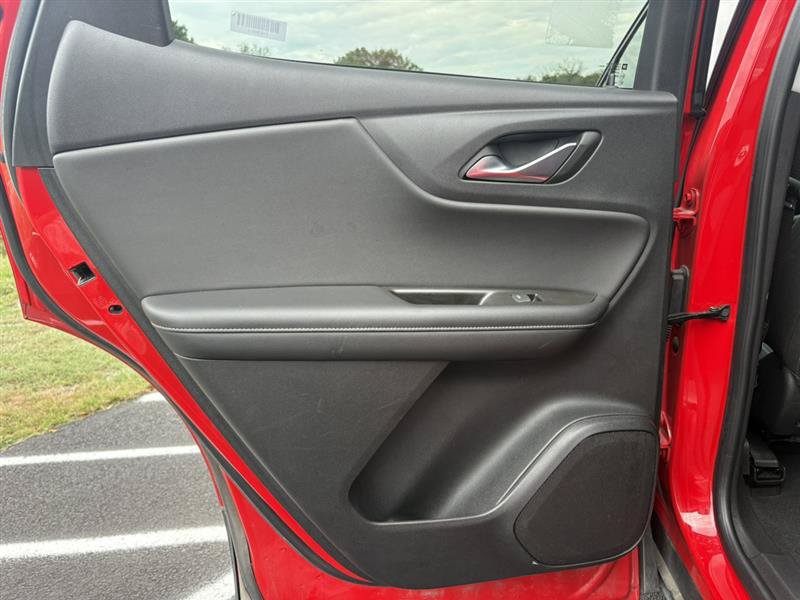 Used 2023 Chevrolet Blazer LT FWD image 9