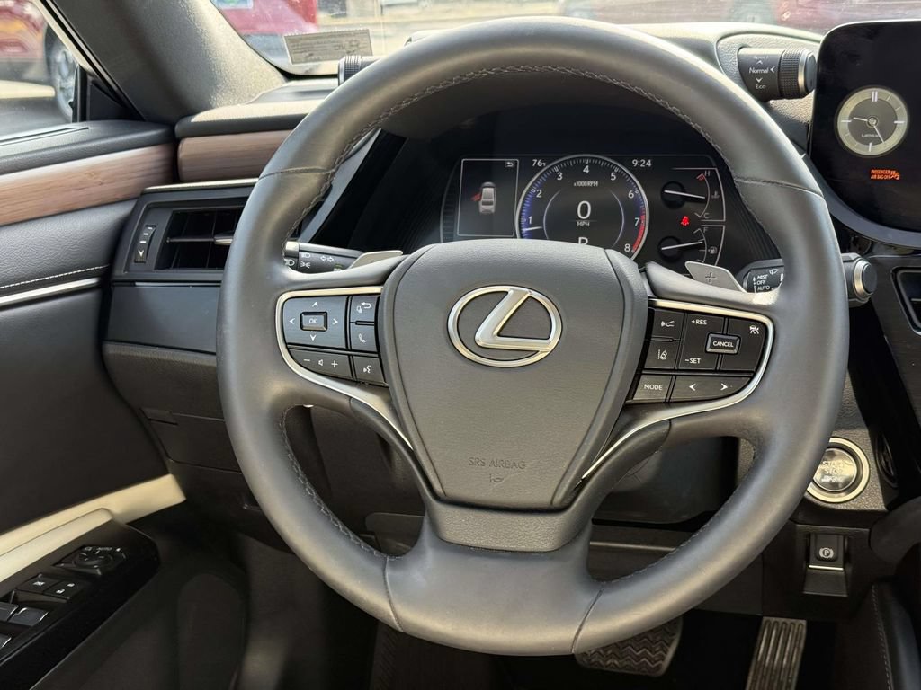 Used 2023 Lexus ES 350 w/ Premium Package FWD image 9