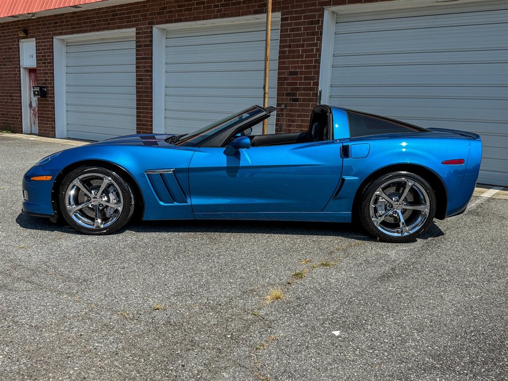 Used 2011 Chevrolet Corvette Grand Sport w/ Preferred Equipment Group RWD image 23