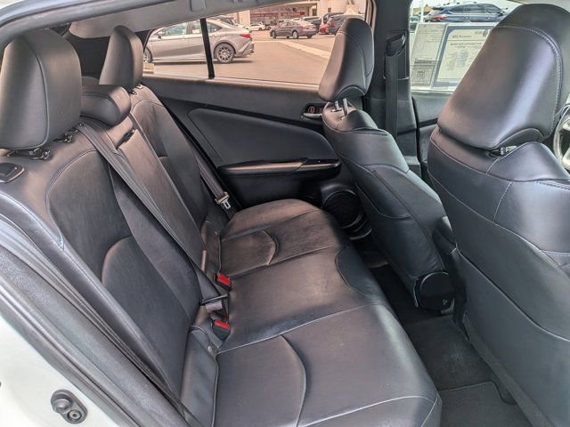 Used 2016 Toyota Prius Three Touring FWD image 7