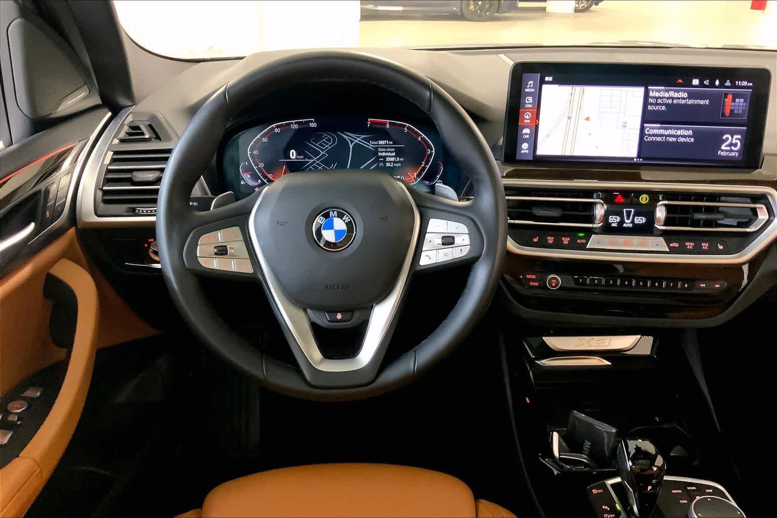 Used 2023 BMW X3 xDrive30i w/ Premium Package AWD/4WD image 5
