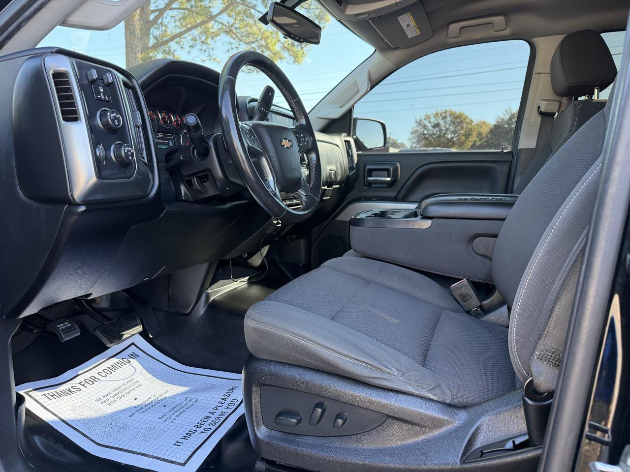 Used 2018 Chevrolet Silverado 1500 LT w/ All Star Edition AWD/4WD image 9