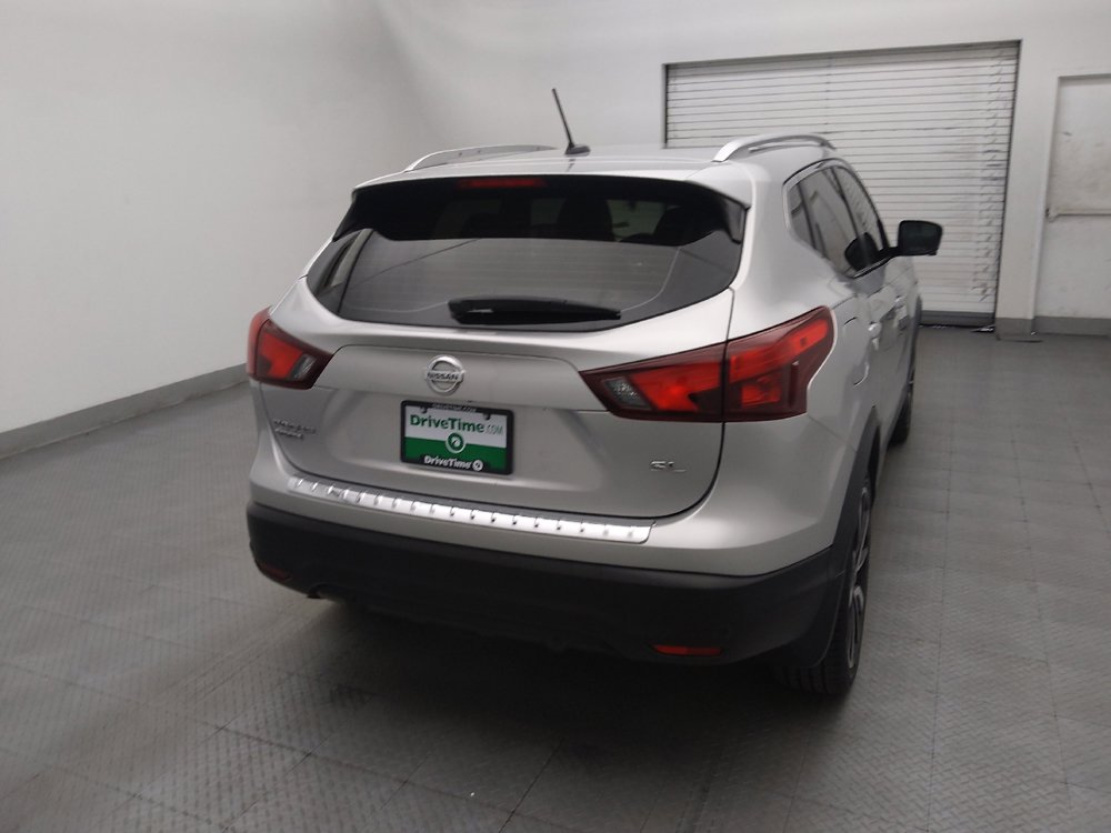 Used 2019 Nissan Rogue Sport SL w/ Premium Package FWD image 7