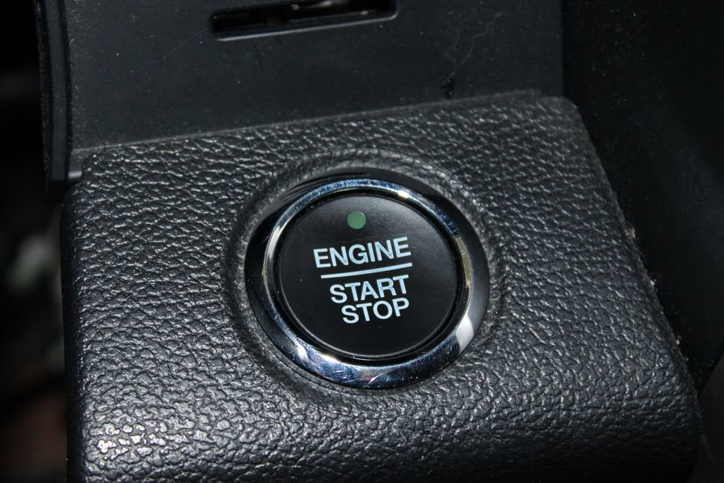 Used 2018 Ford F150 Lariat image 27