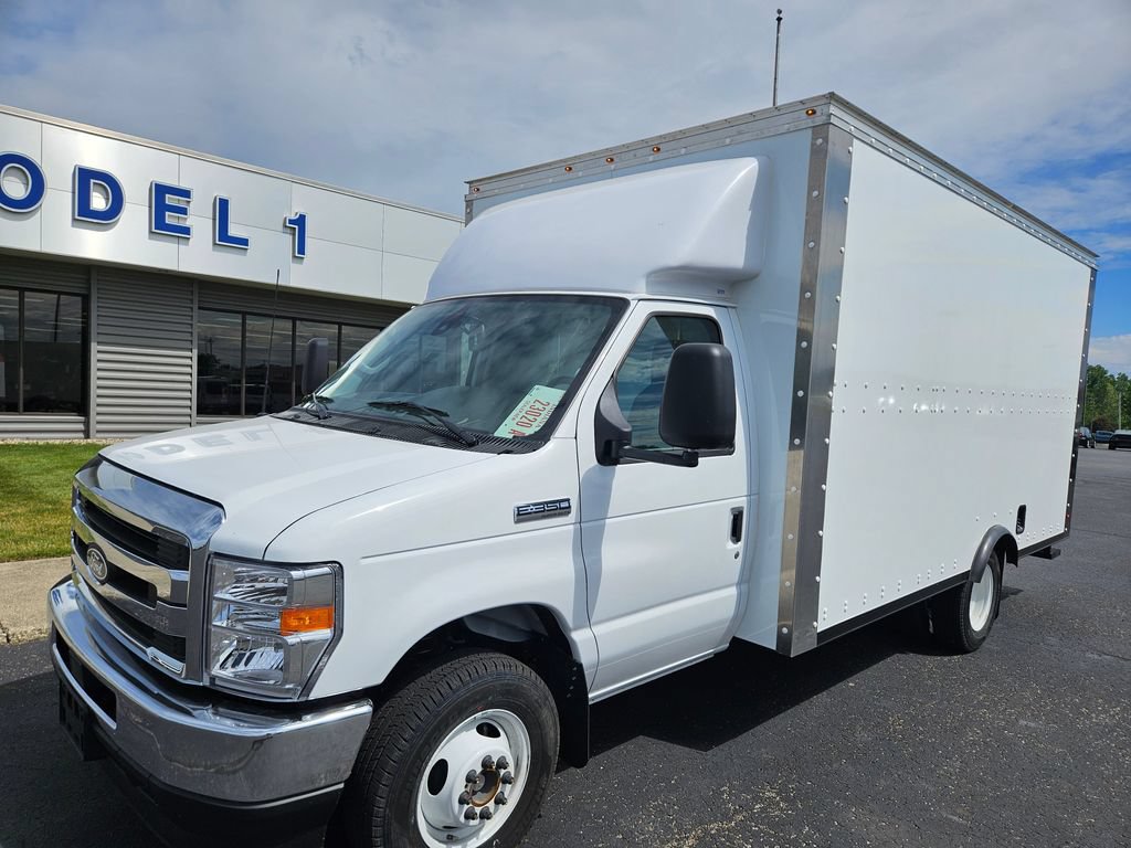 New 2026 Ford E-350 and Econoline 350 Super Duty w/ Shuttle Bus Prep Package RWD image 2