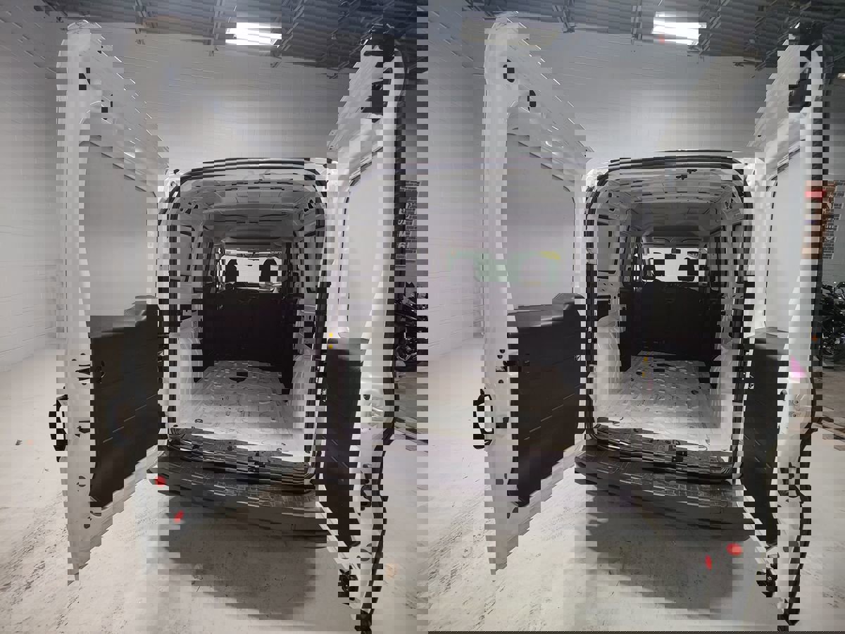 Used 2021 RAM ProMaster City Tradesman image 8