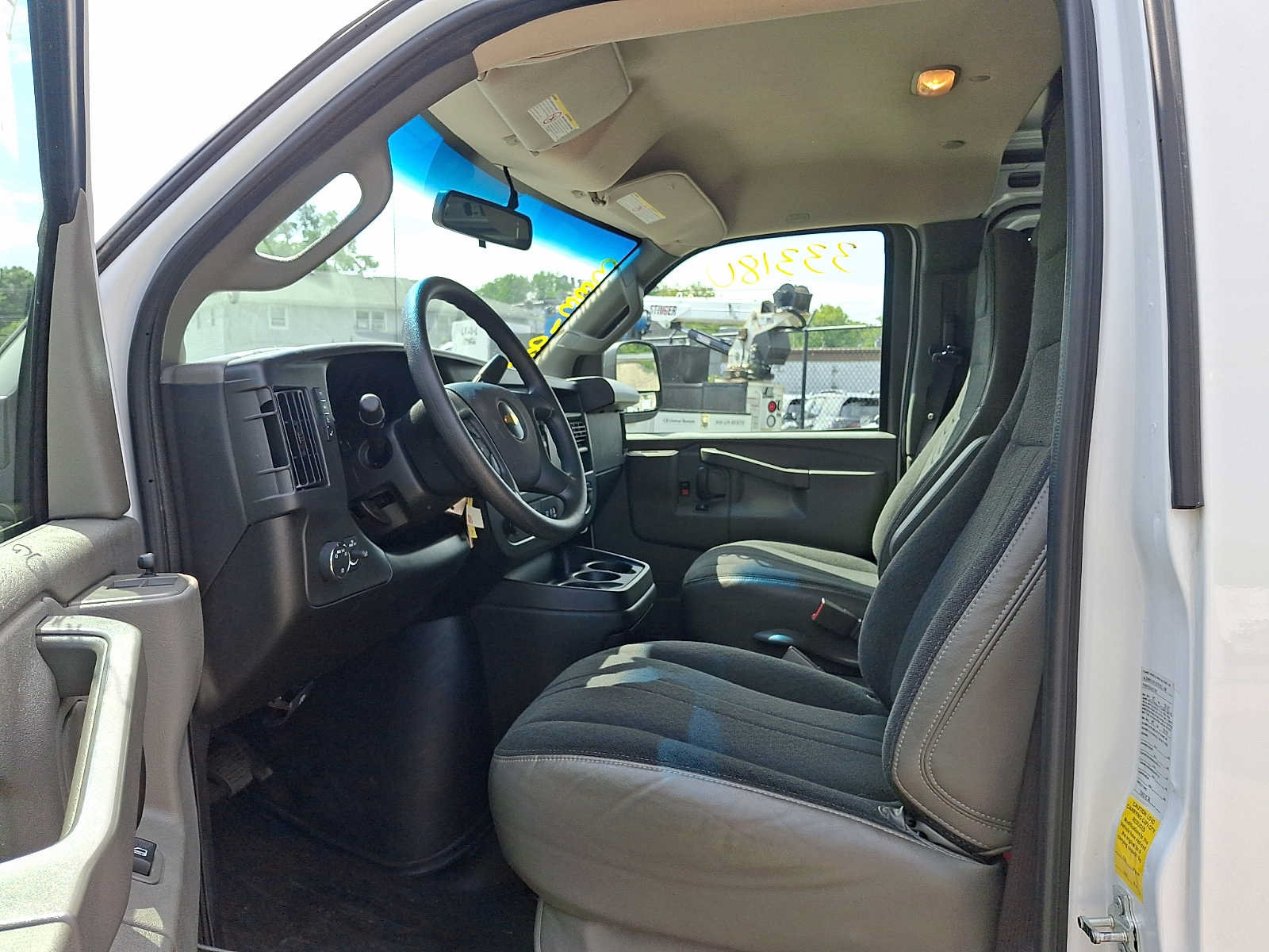 Used 2025 Chevrolet Express 2500 w/ Driver Convenience Package RWD image 14