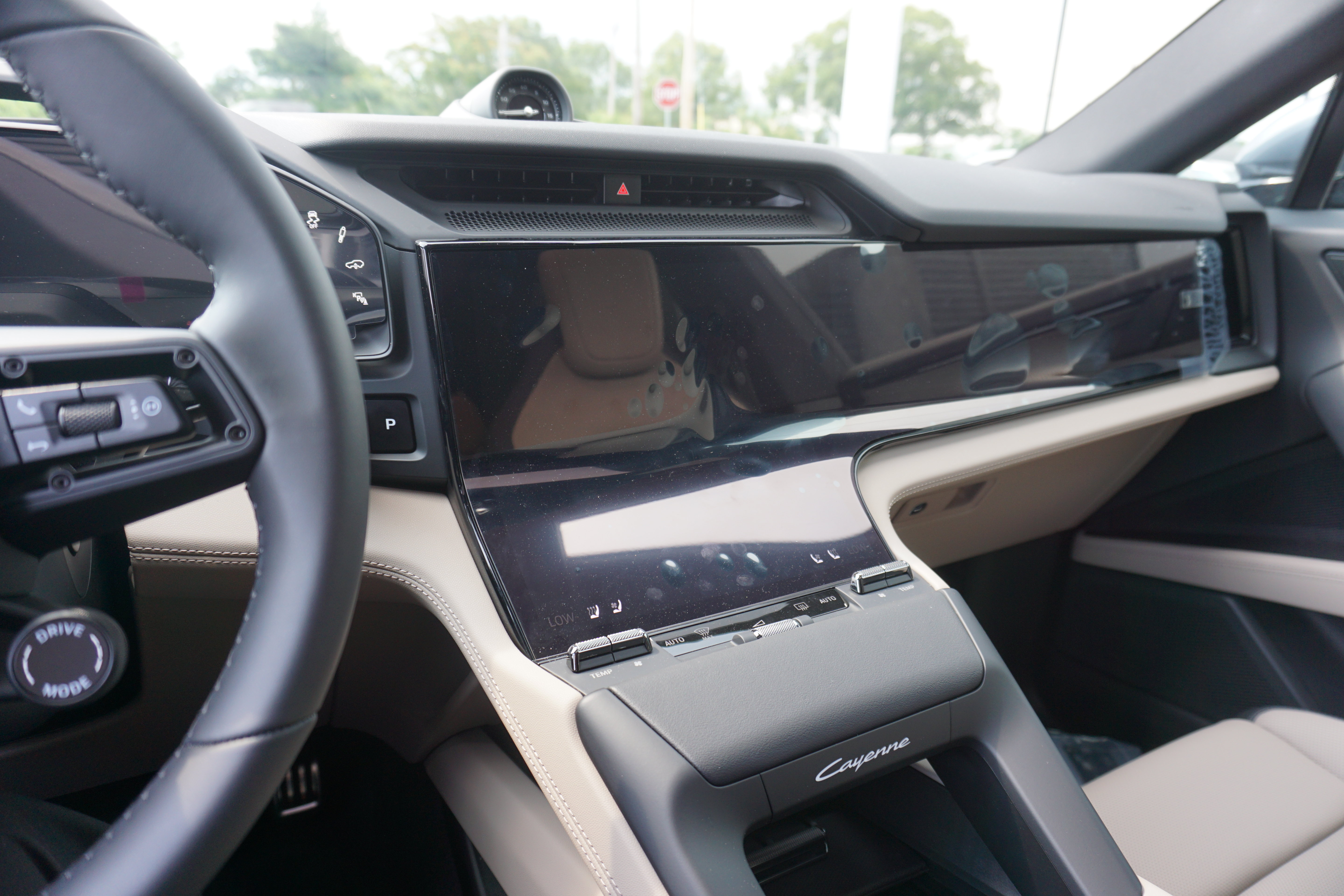 New 2026 Porsche Cayenne Electric AWD/4WD image 19