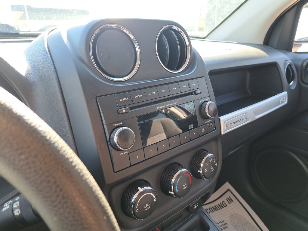 Used 2015 Jeep Compass Sport w/ Power Value Group FWD image 13
