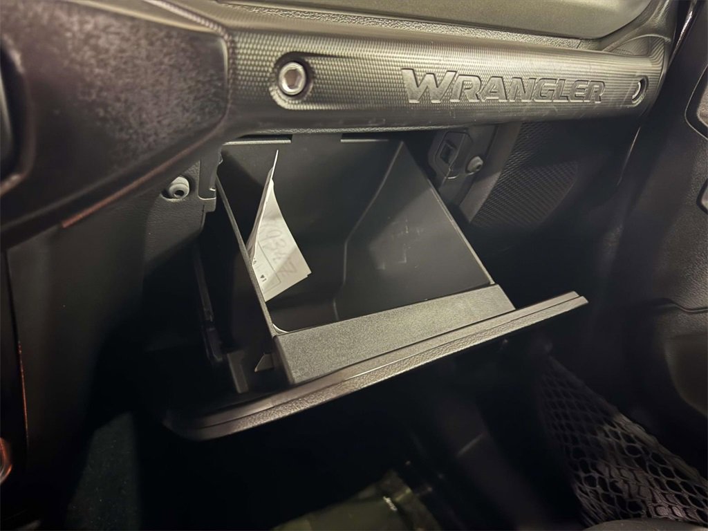 Used 2023 Jeep Wrangler Sport S image 29