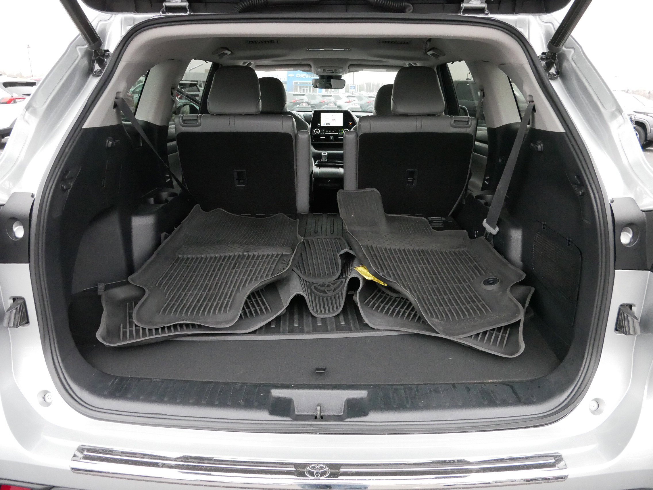 Certified 2023 Toyota Highlander XLE image 18