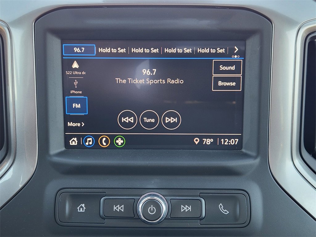 Used 2024 Chevrolet Silverado 1500 Custom image 18