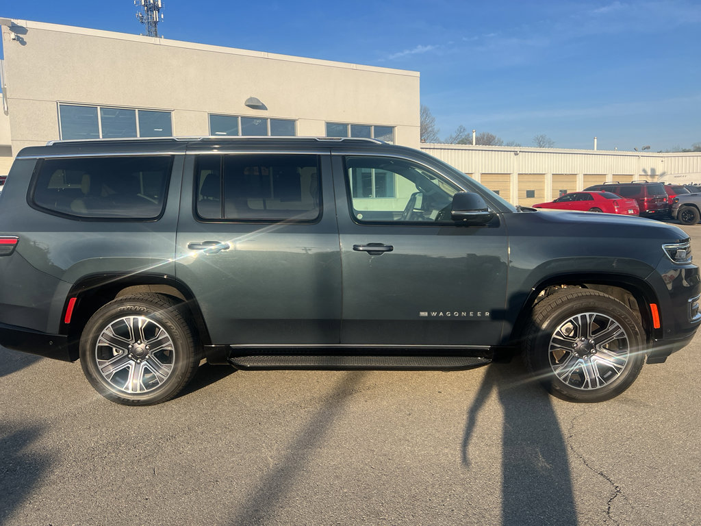 Used 2024 Jeep Wagoneer Series II w/ Convenience Group I image 4
